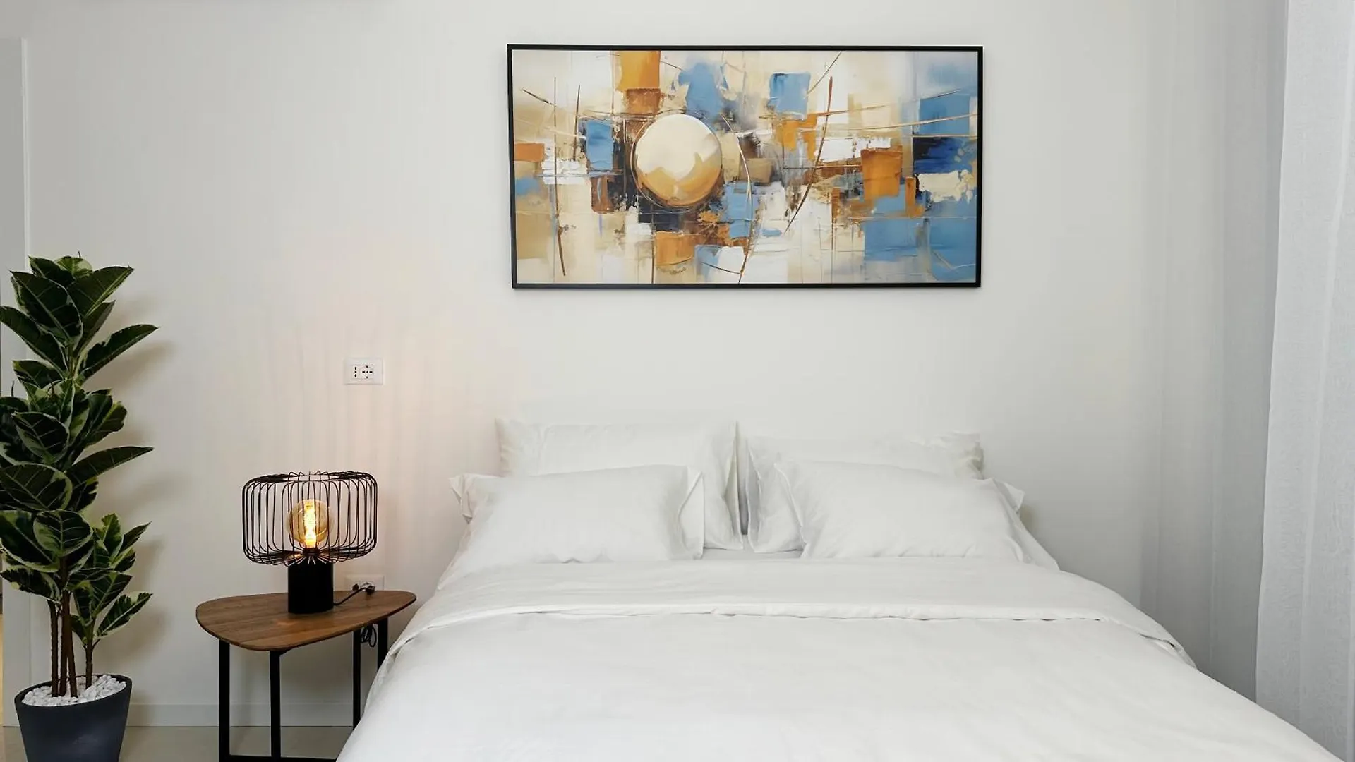 Garda Modern Living - Town Center Apartment Desenzano del Garda Italy